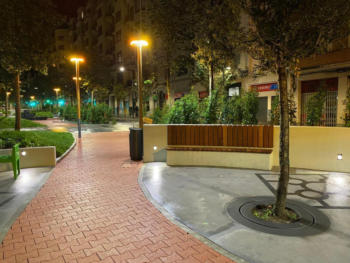 Apartamento La Alameda De Indautxu Bilbao Luaran gambar